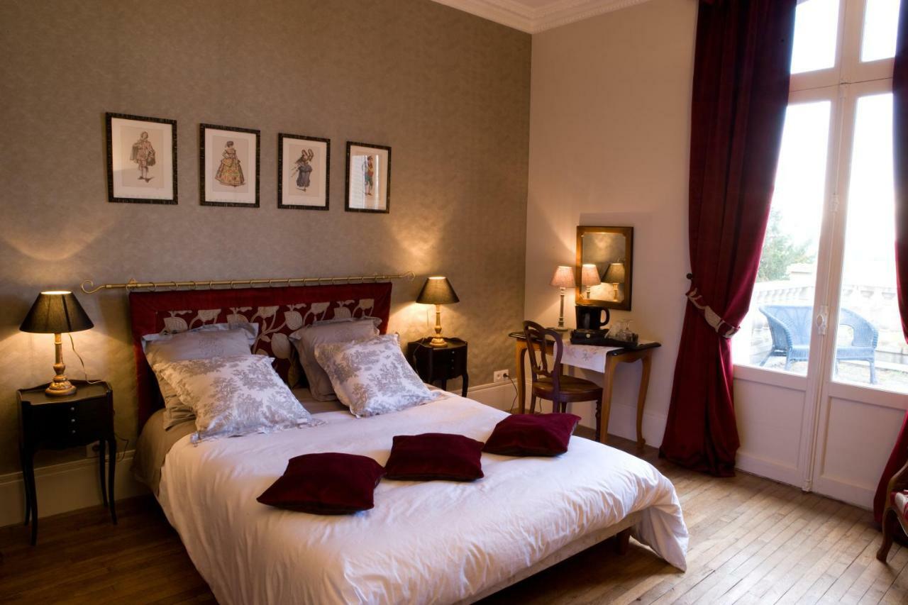 Bed and Breakfast Le Manoir De Crisolles Exterior foto